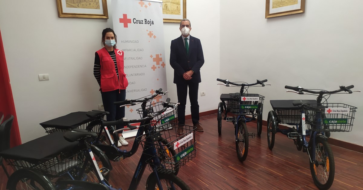 En Cajasiete promovemos hábitos de Movilidad Segura y Saludable con Cruz Roja en La Gomera